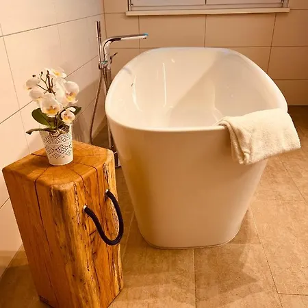 Die Haffhaeuser Ferienwohnung V * Garz (Usedom)